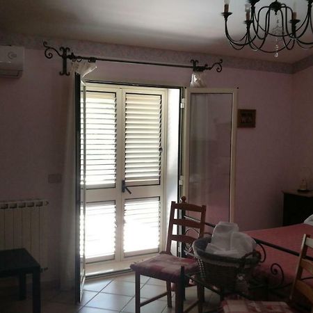 Cinisi 89 B&B Bagian luar foto